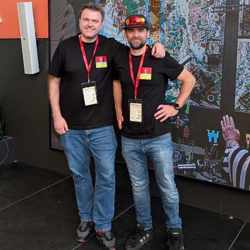 Gabo a Jano, zakladatelia a moderátori podcastu BrickMic® o stavebniciach LEGO®